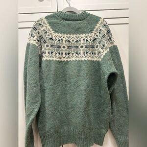 Vintage Green 100% wool Women’s Small McRitchie of Edinburgh Sweater